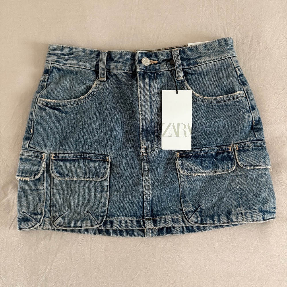 Denim cargo skirt